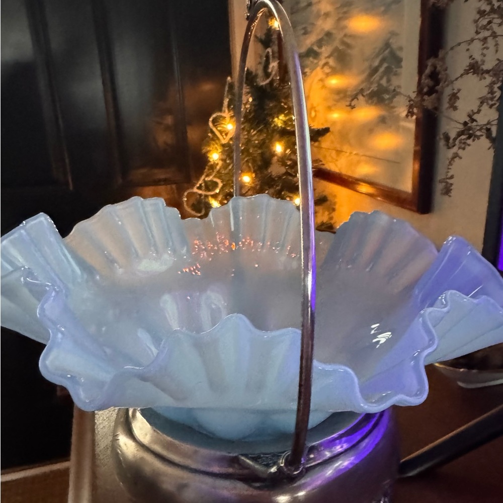 Elegant Blue Antique Victorian bridal basket🩵